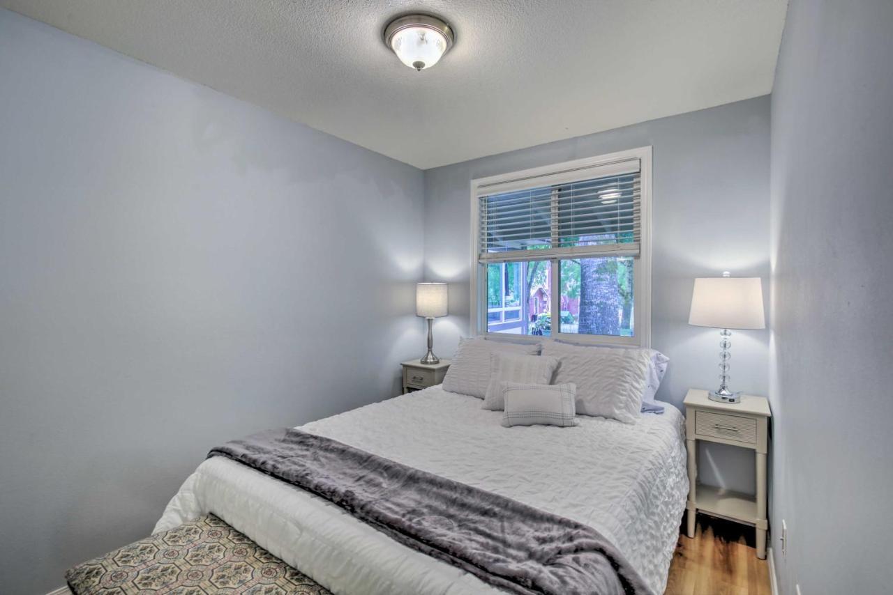 Cozy Cottage On Flower Farm With Baker Creek Views! McMinnville Exterior photo